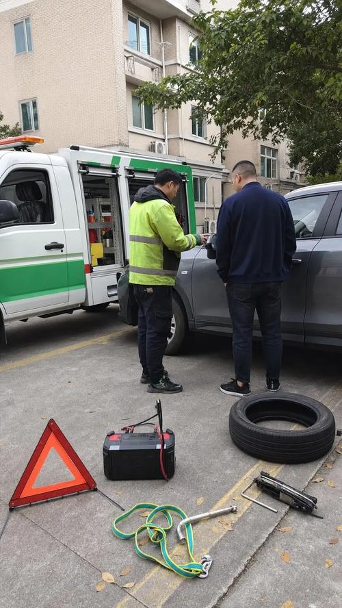 河源东源县拖车服务与搭电救援 全天候汽车救援热线155